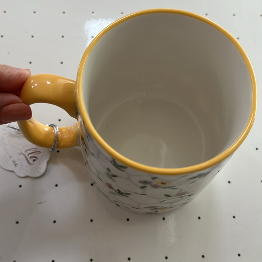 Bella Floral Ceramic Mug - Picture 14 of 15